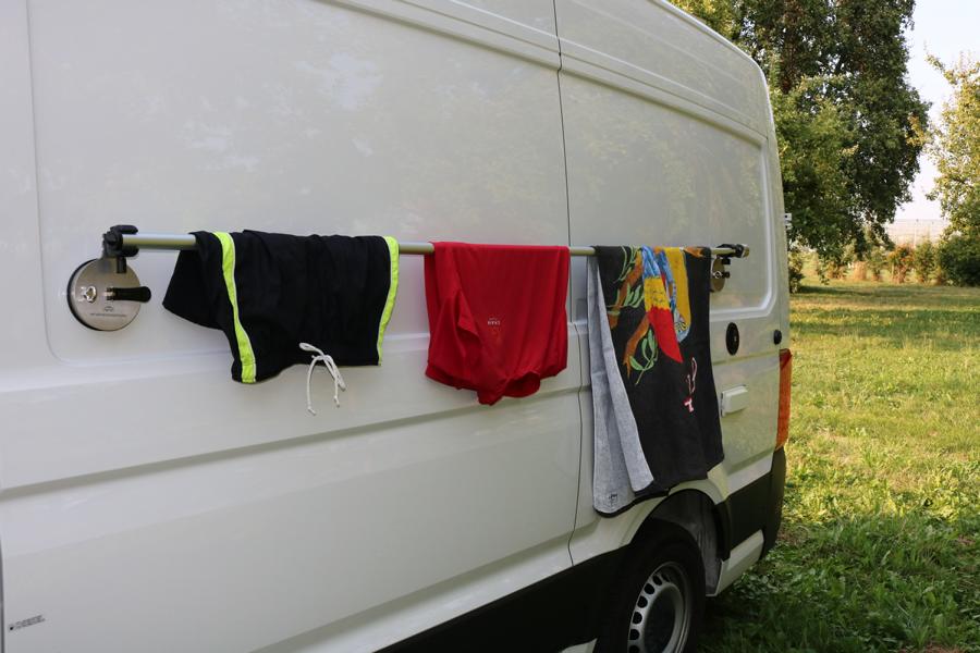 Roth Saugnapf-Teleskop-Halterung 360° für Starlink Antenne an Kastenwagen & Campervan & Reisemobil