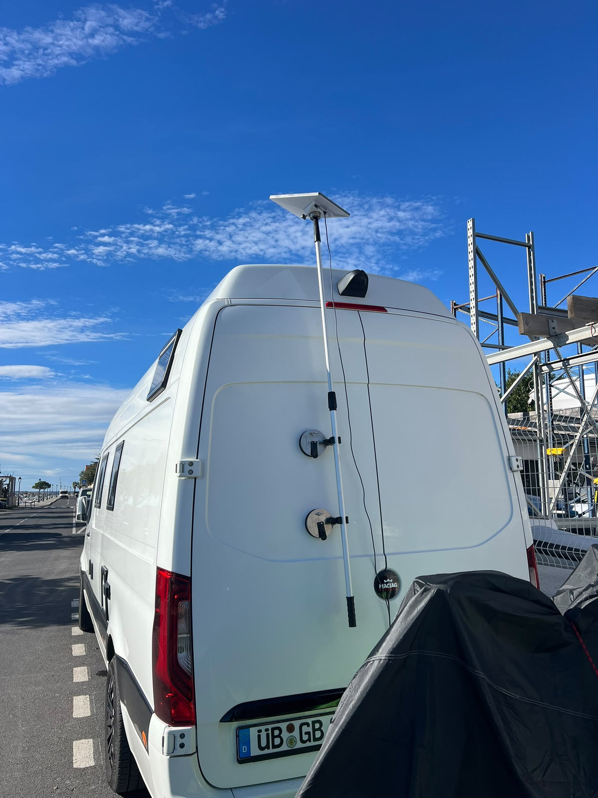 Roth suction cup telescopic mount 360° for Starlink antenna on van & campervan & motorhome